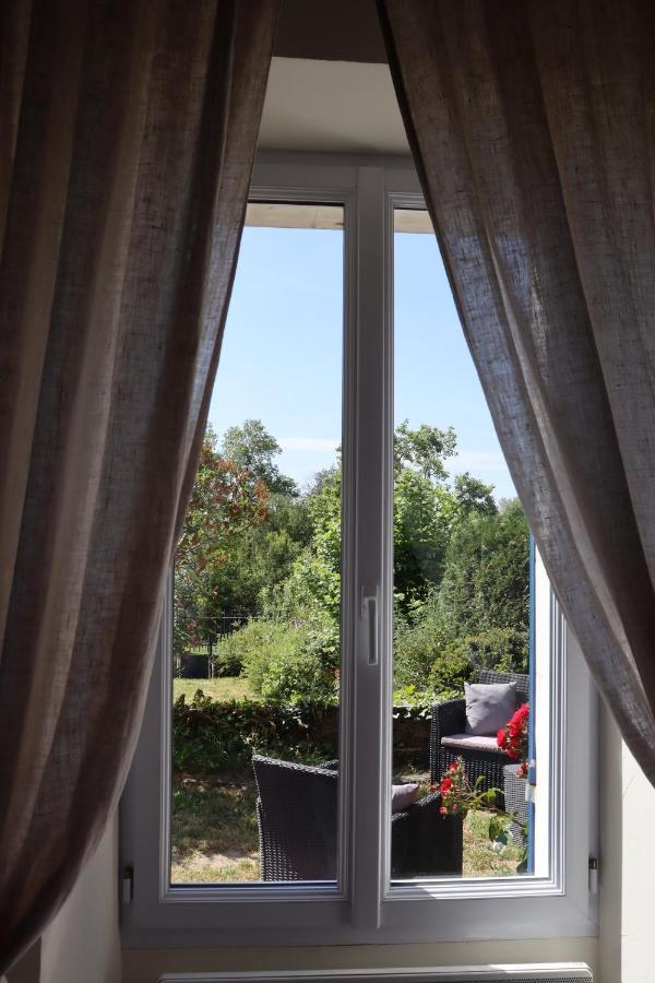 La Petite Boire - Chambres D'Hotes Pres D'Angers Murs-Erigne Zewnętrze zdjęcie