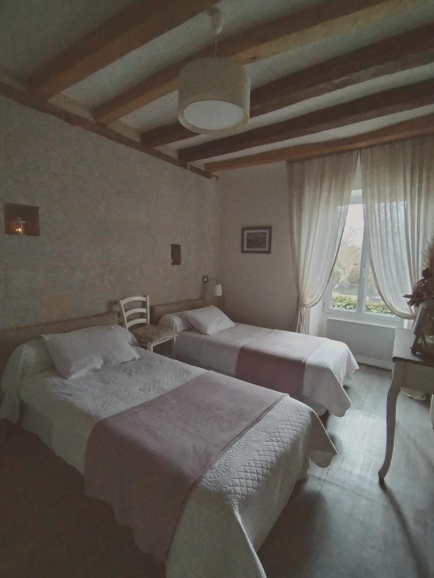La Petite Boire - Chambres D'Hotes Pres D'Angers Murs-Erigne Zewnętrze zdjęcie