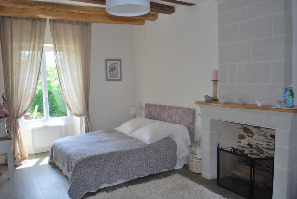 La Petite Boire - Chambres D'Hotes Pres D'Angers Murs-Erigne Zewnętrze zdjęcie